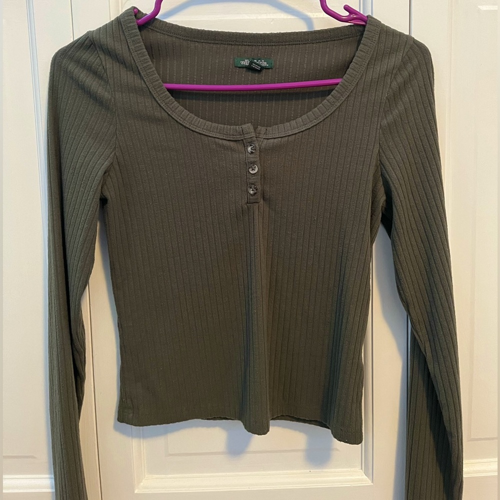 Green Long Sleeve Top